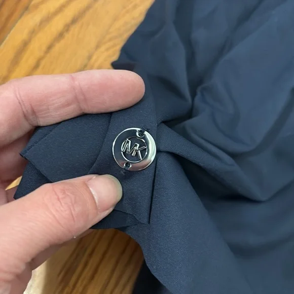 Michael Kors Solids Underwire Baby Doll Tankini Bikini Top Navy medium NWT‎ - Picture 4 of 7